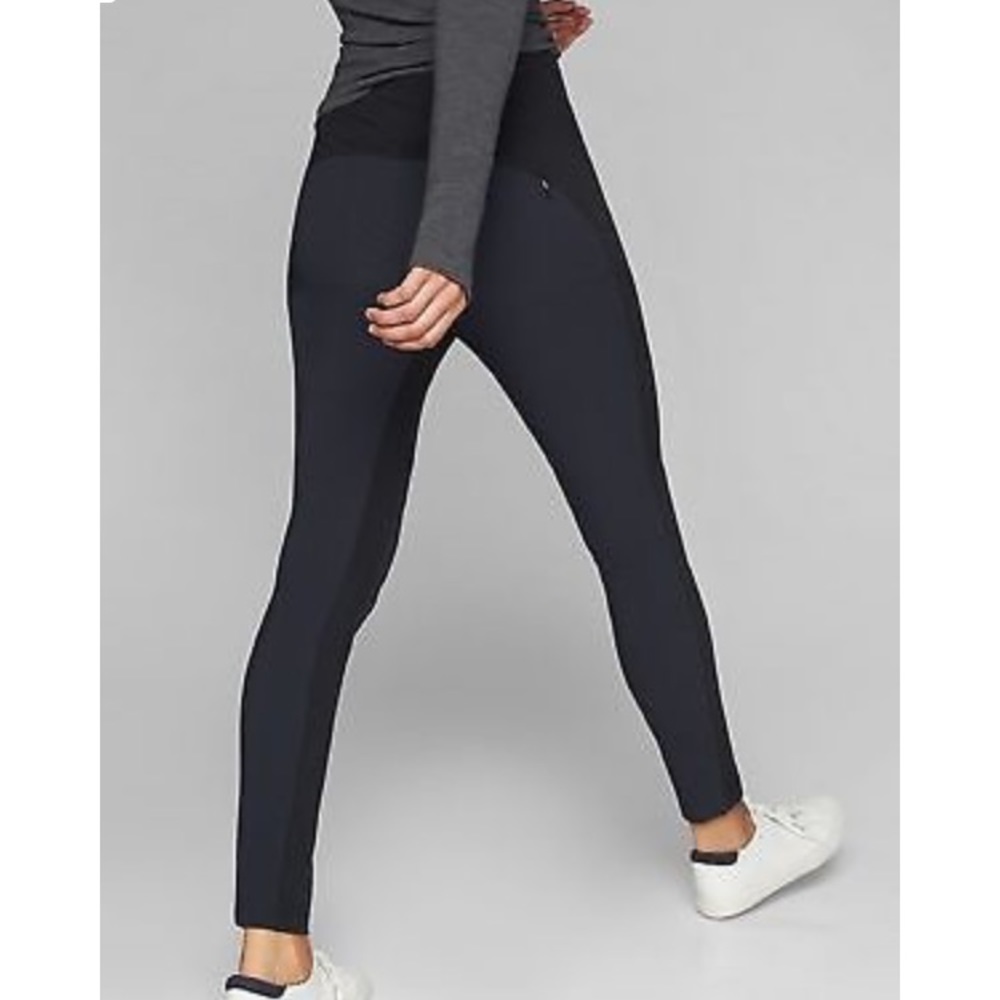 Athleta Highline Hybrid Summiter Tight, size 10